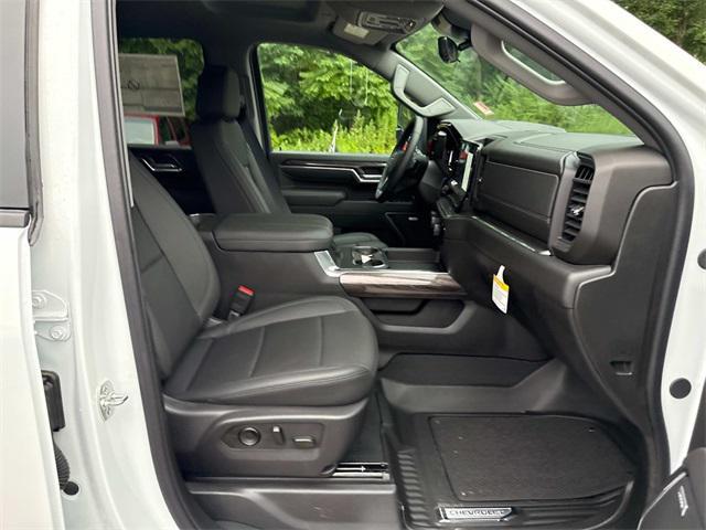Photo of 2025 Summit White Chevrolet Silverado 2500