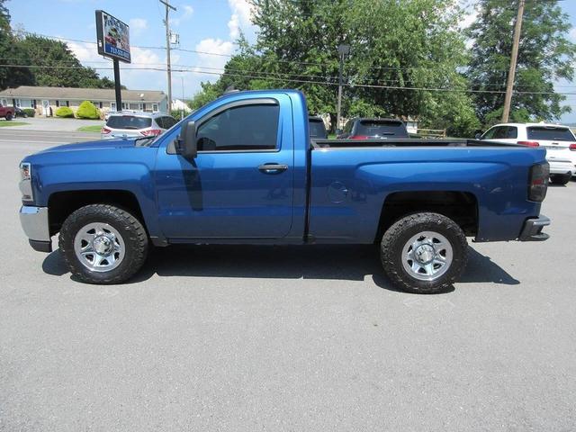 Photo of 2018 Deep Ocean Blue Metallic Chevrolet Silverado 1500