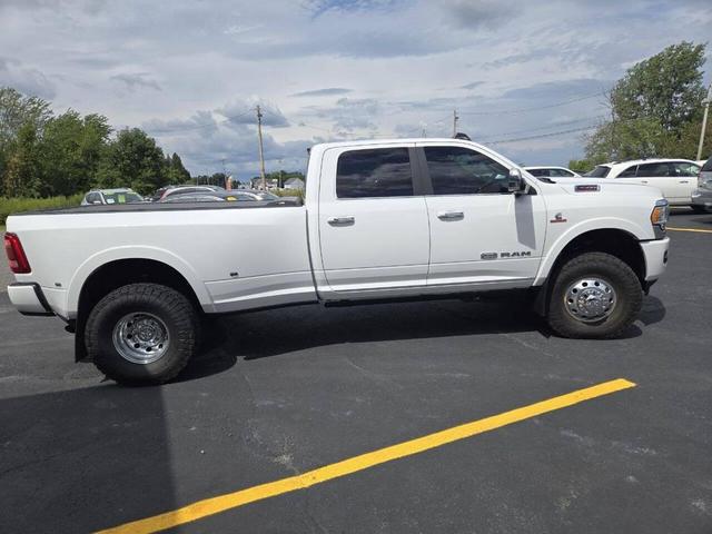 Photo of 2019 White RAM 3500