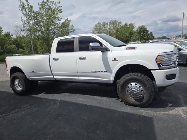 Photo of 2019 White RAM 3500