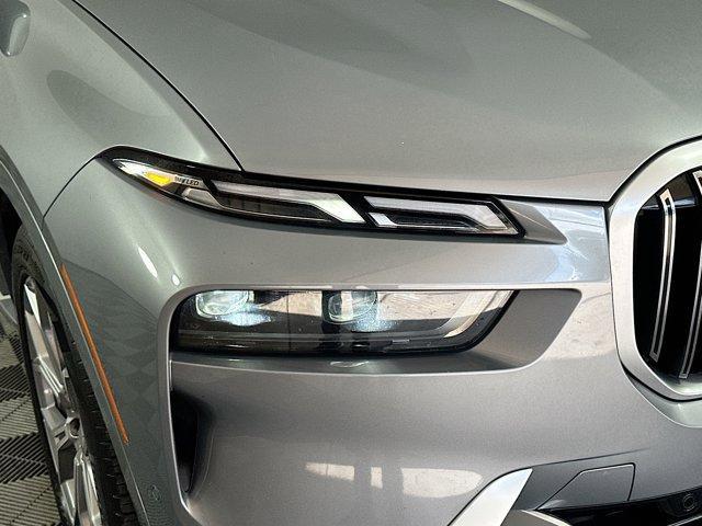 Photo of 2024 Skyscraper Gray Metallic BMW X7