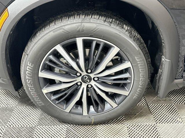 Photo of 2025 Diamond Black INFINITI QX60
