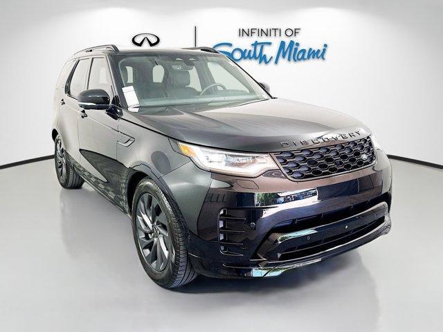 Photo of 2024 Santorini Black Land Rover Discovery