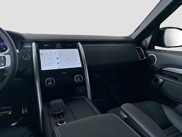 Photo of 2024 Santorini Black Land Rover Discovery