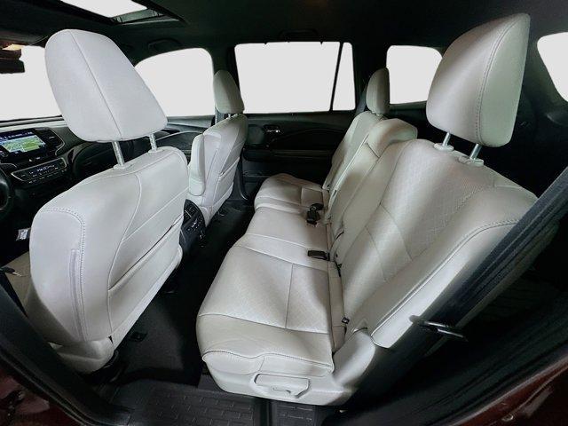 Photo of 2021 Deep Scarlet Pearl Honda Passport