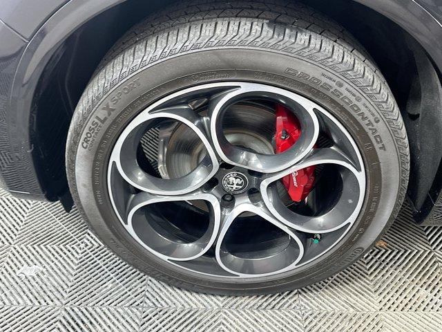 Photo of 2024 Vulcano Black Metallic Alfa Romeo Stelvio