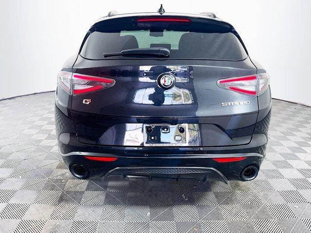 Photo of 2024 Vulcano Black Metallic Alfa Romeo Stelvio