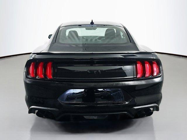 Photo of 2022 Shadow Black Ford Mustang