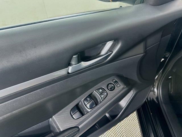 Photo of 2022 Black Nissan Altima