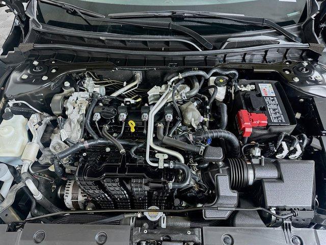 Photo of 2022 Black Nissan Altima