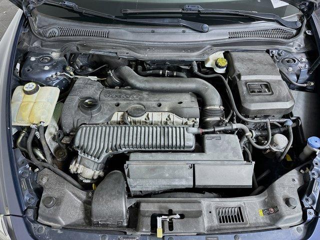 Photo of 2013 Caspian Blue Metallic Volvo C70