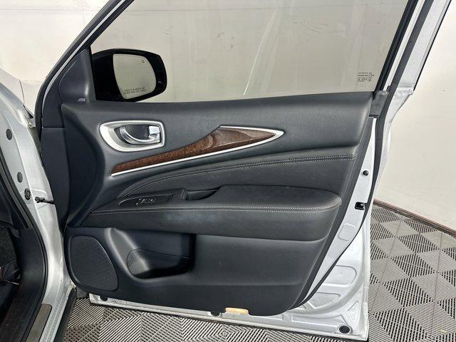 Photo of 2020 Liquid Platinum INFINITI QX60