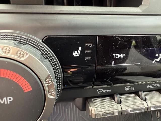 Photo of 2025 Ice Cap Toyota Tacoma