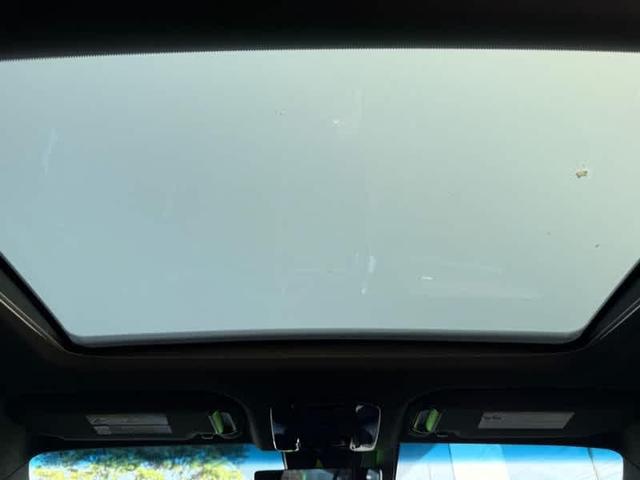 Photo of 2021 Titanium Glow Toyota Venza