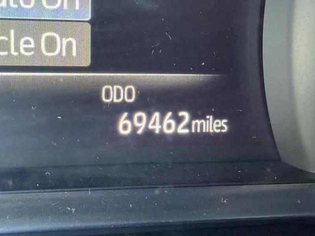 Photo of 2021 Titanium Glow Toyota Venza