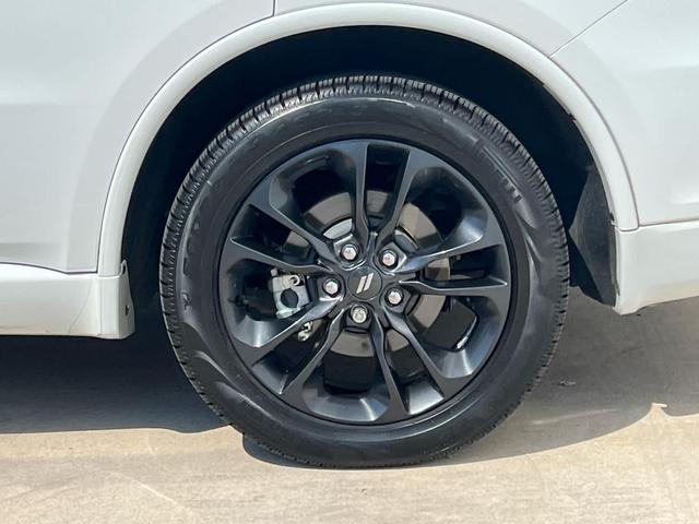 Photo of 2021 White Knuckle Clearcoat Dodge Durango