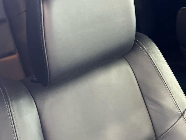 Photo of 2021 White Knuckle Clearcoat Dodge Durango