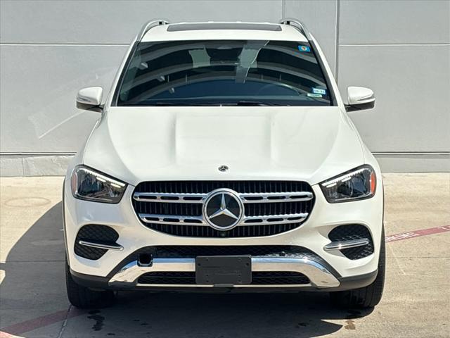 Photo of 2024 MANUFAKTUR Diamond White Metallic Mercedes-Benz GLE 350