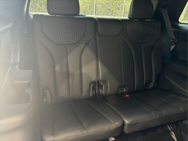 Photo of 2023 Hyper White Hyundai PALISADE