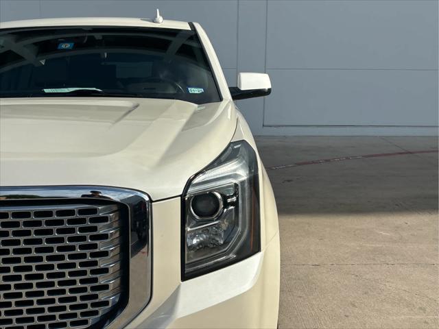 Photo of 2015 White Diamond Tricoat GMC Yukon