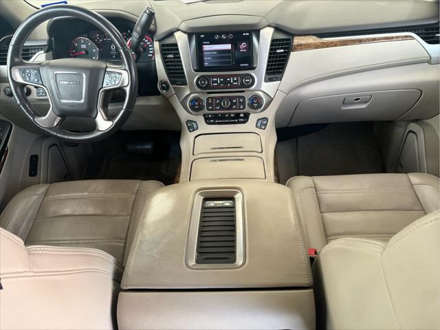 Photo of 2015 White Diamond Tricoat GMC Yukon