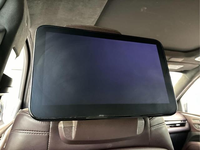 Photo of 2022 SILVER Cadillac Escalade ESV