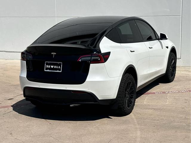 Photo of 2022 Pearl White Multi-Coat Tesla Model Y