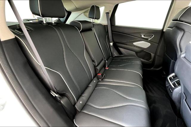 Photo of 2023 Platinum White Pearl Acura RDX