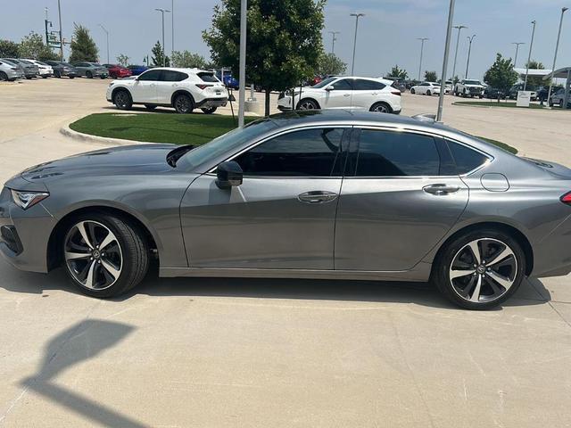 Photo of 2025 Liquid Carbon Metallic Acura TLX