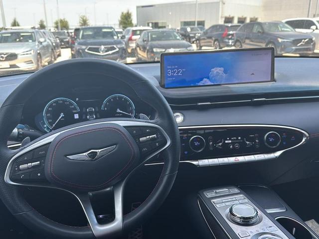 Photo of 2023 Vik Black Genesis GV70