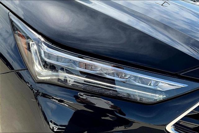 Photo of 2025 Majestic Black Pearl Acura MDX