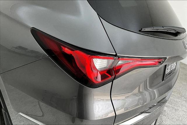 Photo of 2024 Platinum White Pearl Acura MDX