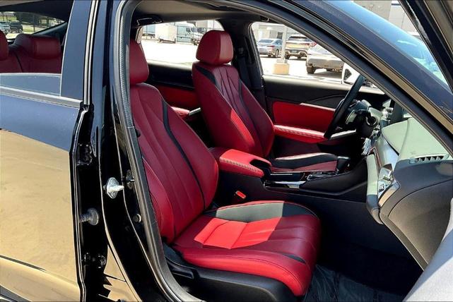 Photo of 2024 Majestic Black Pearl Acura Integra