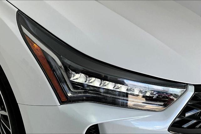 Photo of 2025 Platinum White Pearl Acura RDX