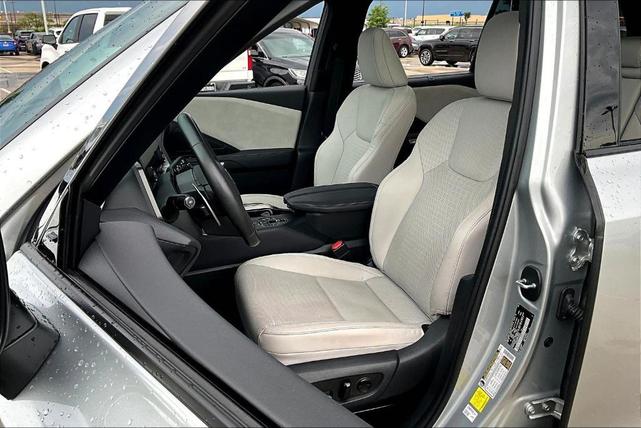 Photo of 2024 Celestial Silver Metallic Lexus TX 350