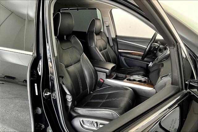 Photo of 2019 Majestic Black Pearl Acura MDX