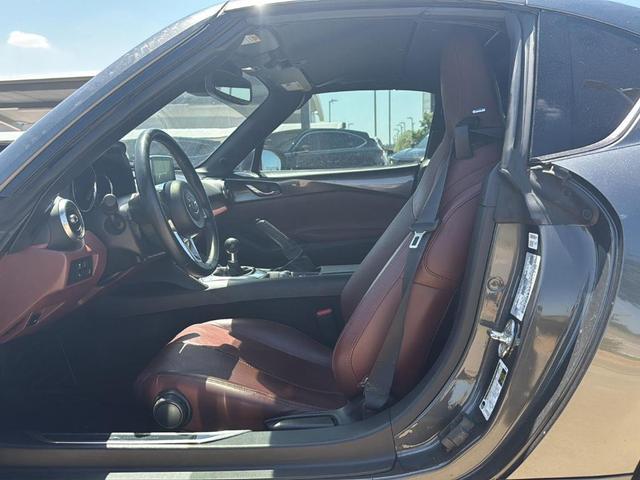 Photo of 2017 Machine Gray Metallic Mazda MX-5 Miata