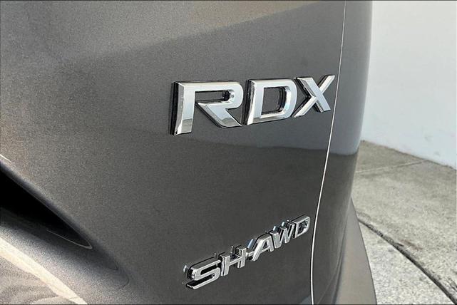 Photo of 2025 Liquid Carbon Metallic Acura RDX