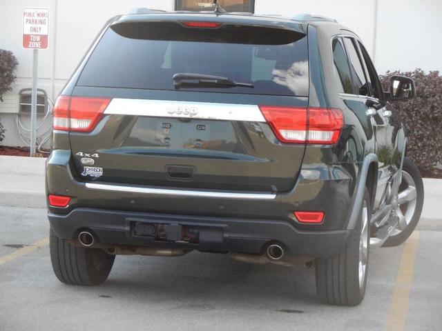 Photo of 2011 Green Jeep Grand Cherokee
