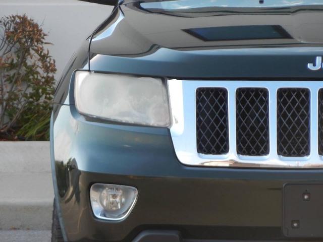 Photo of 2011 Green Jeep Grand Cherokee