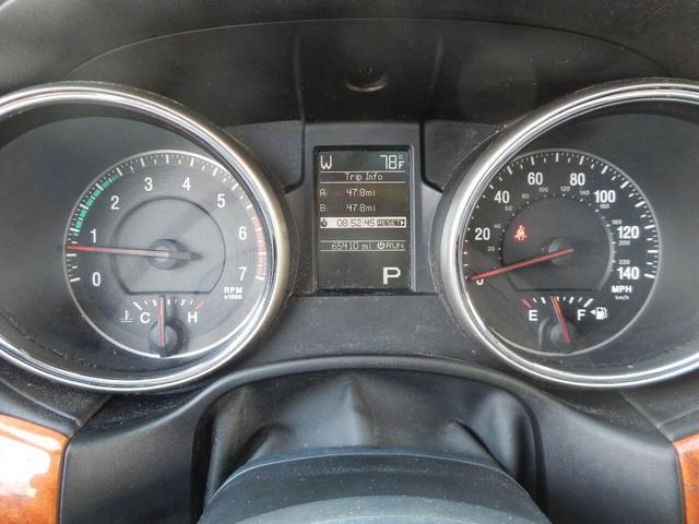 Photo of 2011 Green Jeep Grand Cherokee
