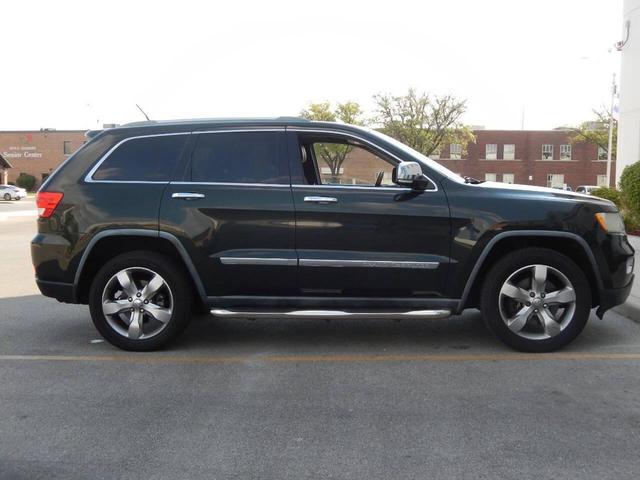 Photo of 2011 Green Jeep Grand Cherokee