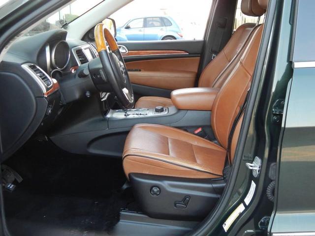 Photo of 2011 Green Jeep Grand Cherokee