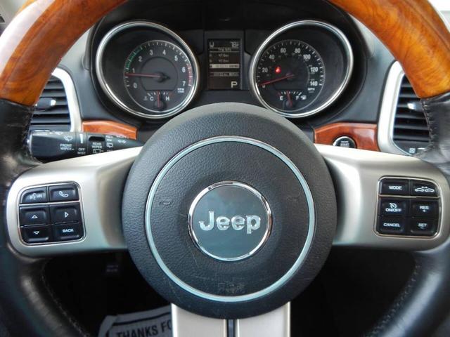 Photo of 2011 Green Jeep Grand Cherokee