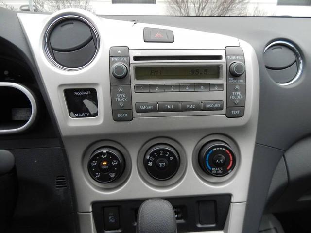 Photo of 2009 Gray Toyota Matrix