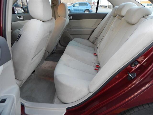 Photo of 2008 Burgundy Hyundai SONATA