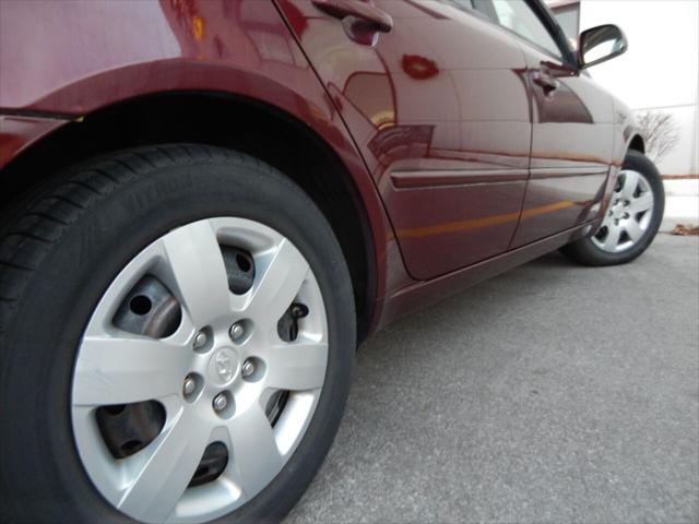 Photo of 2008 Burgundy Hyundai SONATA