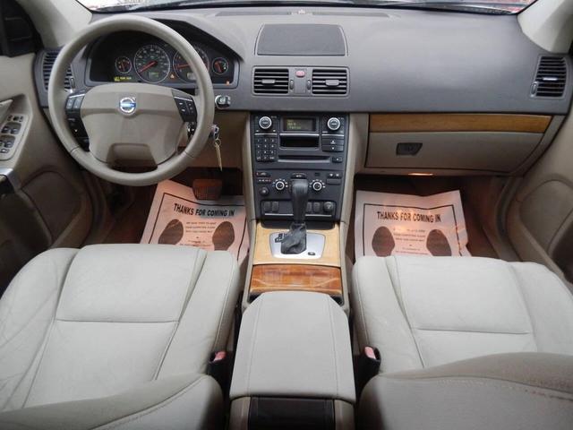 Photo of 2008 Gray Volvo XC90