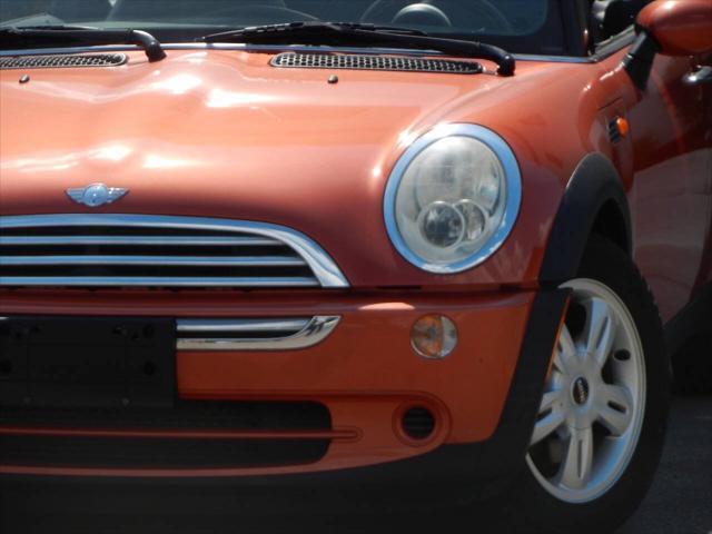 Photo of 2006 Red MINI Cooper S