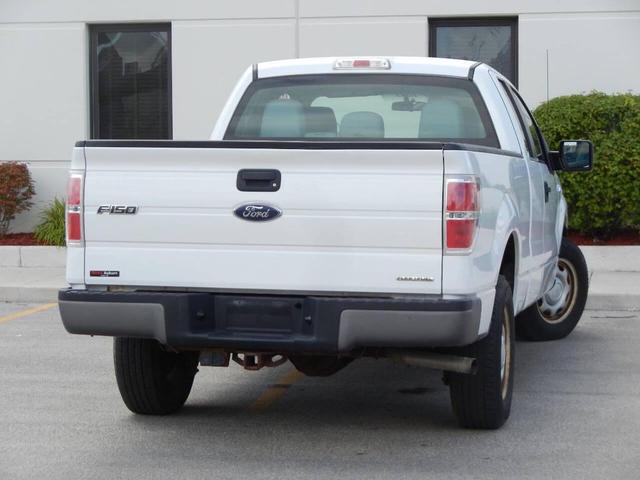 Photo of 2011 White Ford F-150